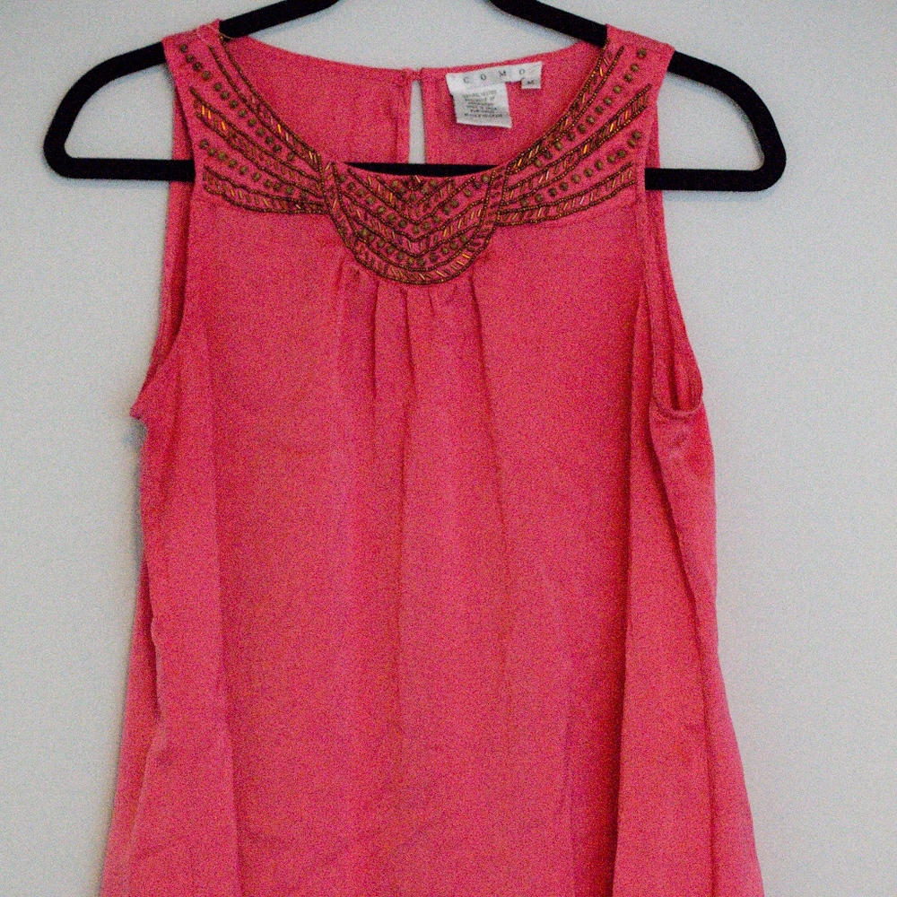 Como dressy sleeveless top